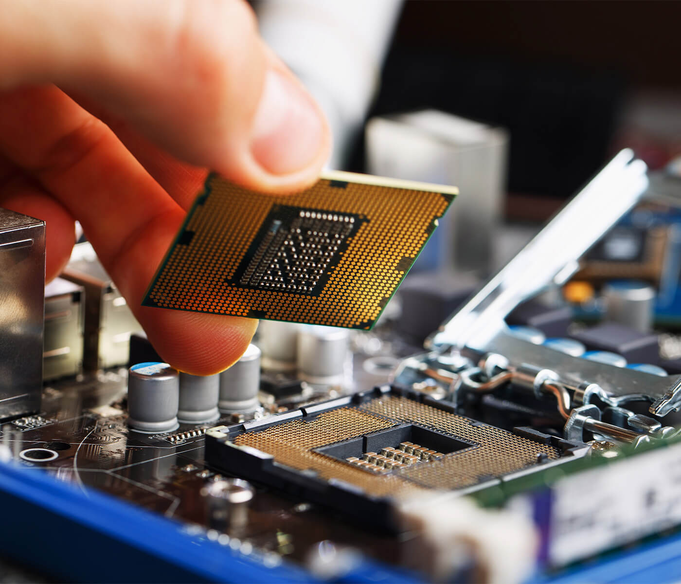 Hardware repair service